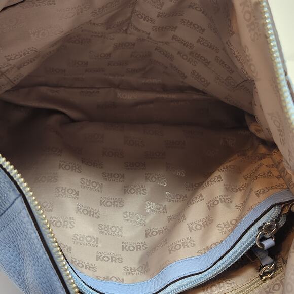 Michael Kors Anita Large Shoulder Crossbody Bag Light Blue Pebbled Leather Charm - Picture 8 of 8